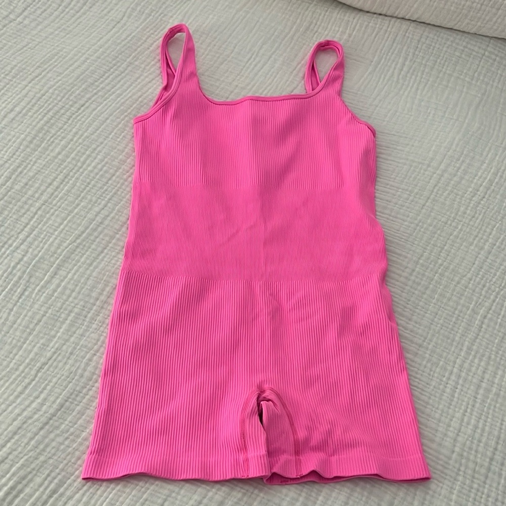 Pink Stretchy Jumpsuit with Scoop Neckline - Picture 5 of 7